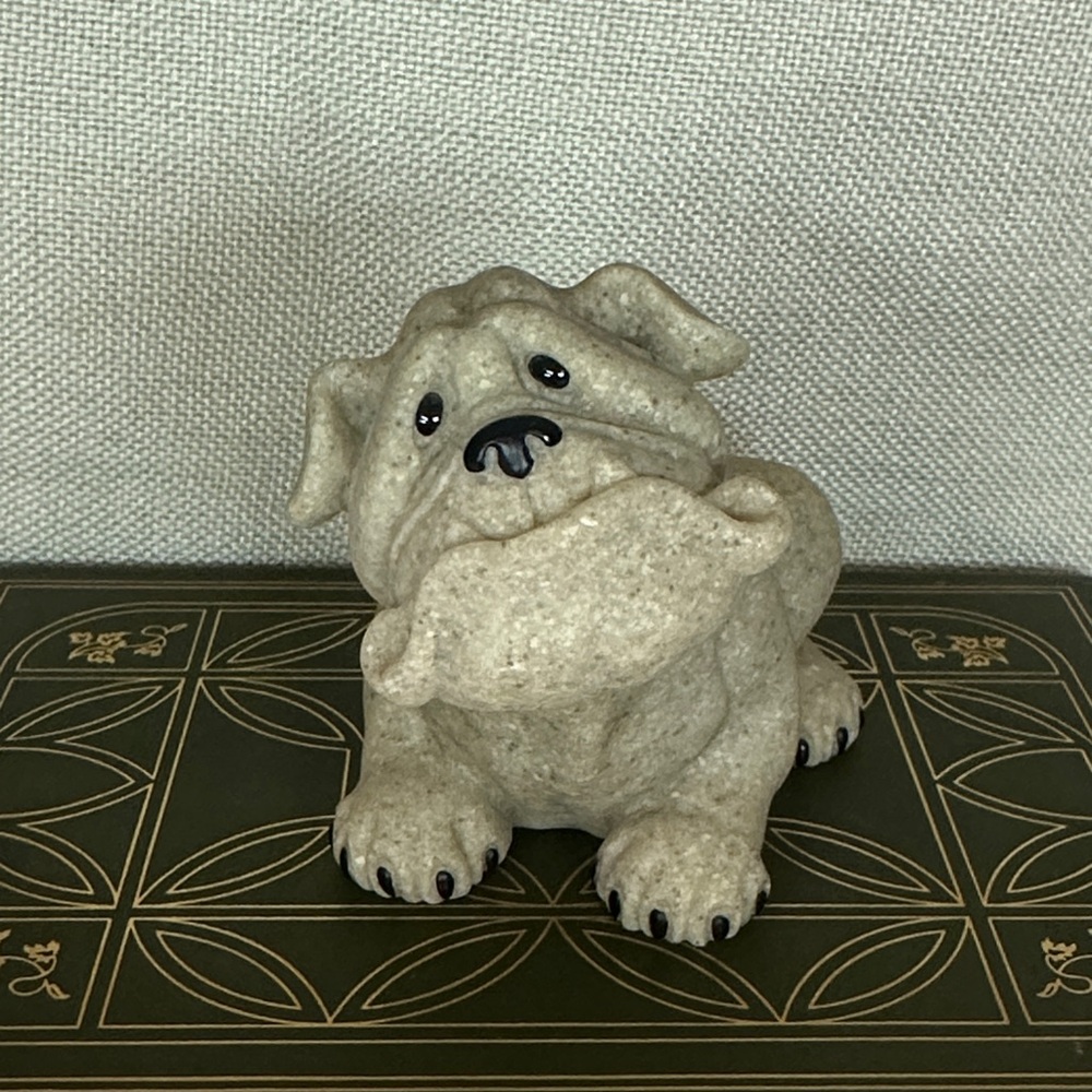 Charming Stone Bulldog Figurine - Gray